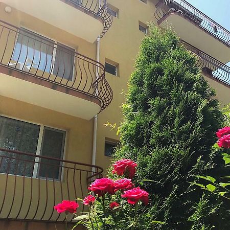 Guest House Villa Rose Primorsko Exterior photo